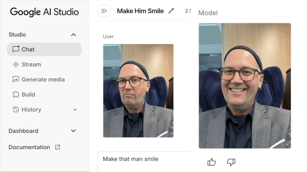 Ein Bildschirmfoto des Google AI Studios. Links sind Navigationsoptionen wie "Chat", "Stream", "Generate media", "Build" und "History" sichtbar. In der Mitte sind zwei Bilder von einem Mann in einem grauen Sakko, einer Brille und einer blauen Mütze. Links schaut er ernst, rechts lächelt er. Darunter steht der Text: "Make that man smile."